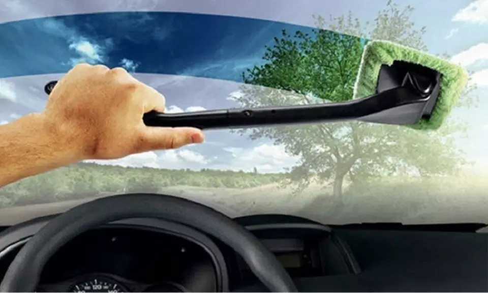 As Seen On TV: Handy EZ Windshield Wiper - Primary Image