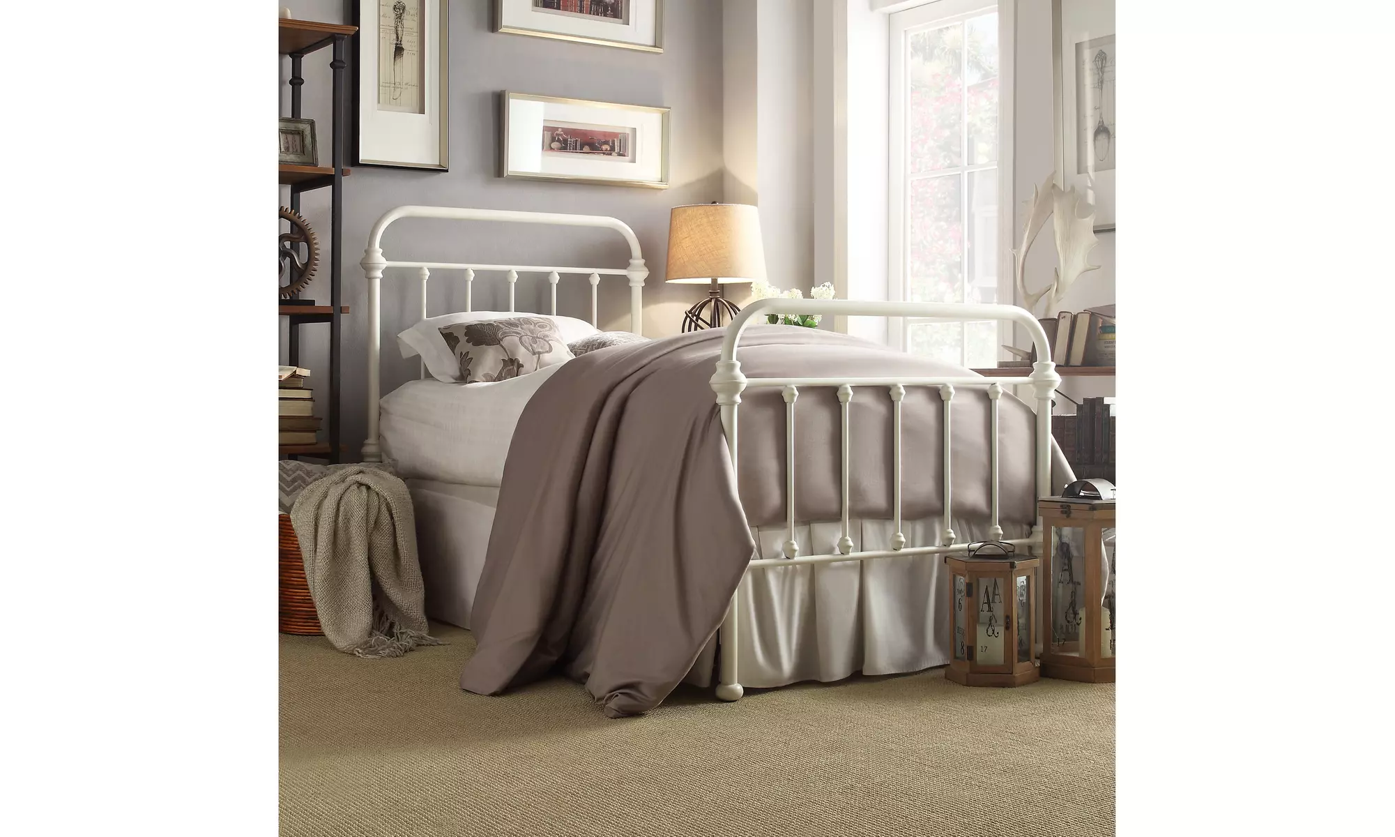 Nottingham Metal Bed - Primary Image