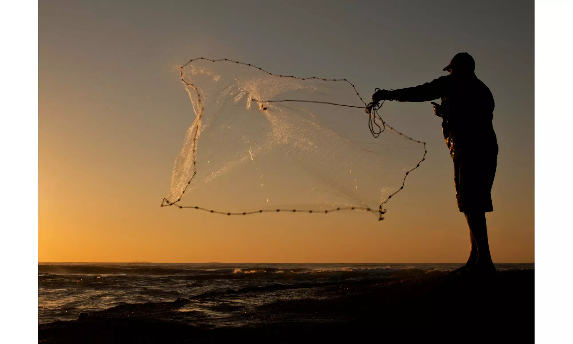 Saltwater Fishing 6 Foot Cast Net with Heavy Duty Sinker Weights for Bait Trap - Primary Image