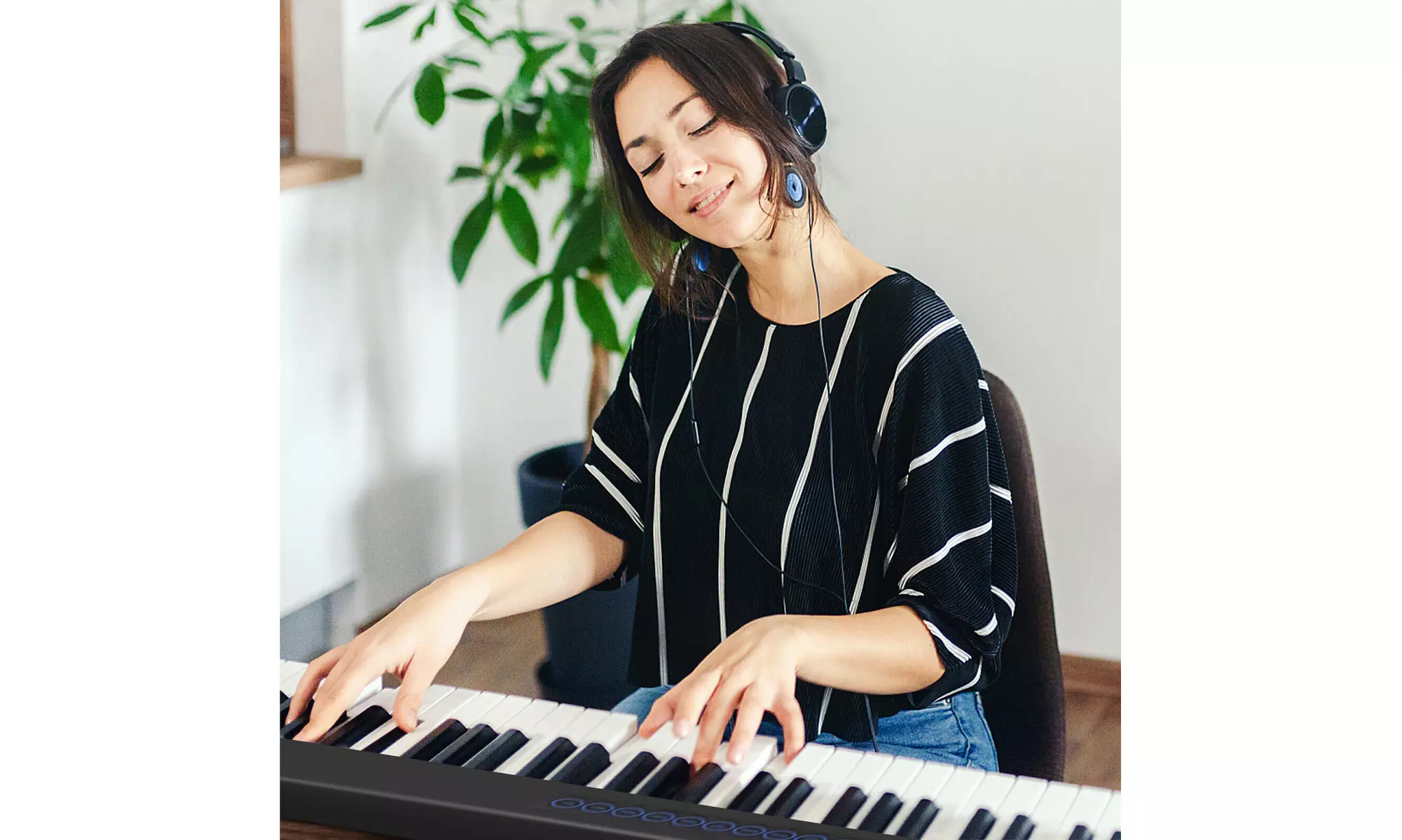 88 Keys Portable Digital Piano w/ Power Supply Sustain Pedal - Primary Image