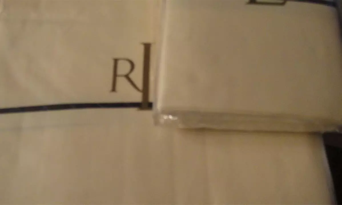 Ralph Lauren Millbrook 17pc Burgundy Paisley Queen  Duvet Cover  Set - Second Medium