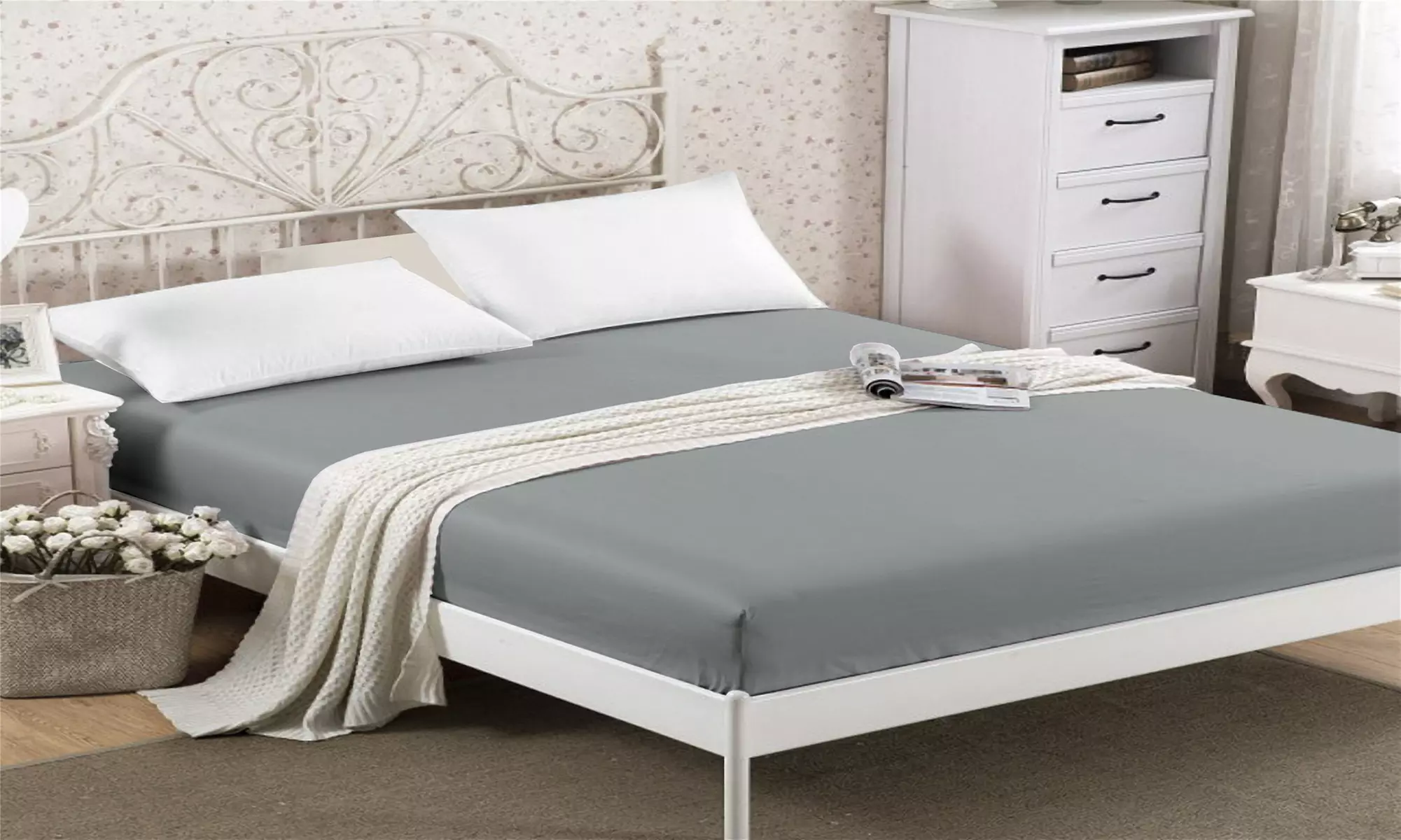 CC&DD-1800 Series Velvety Brushed Microfiber Ultral Soft Fitted Sheet - Primary Image