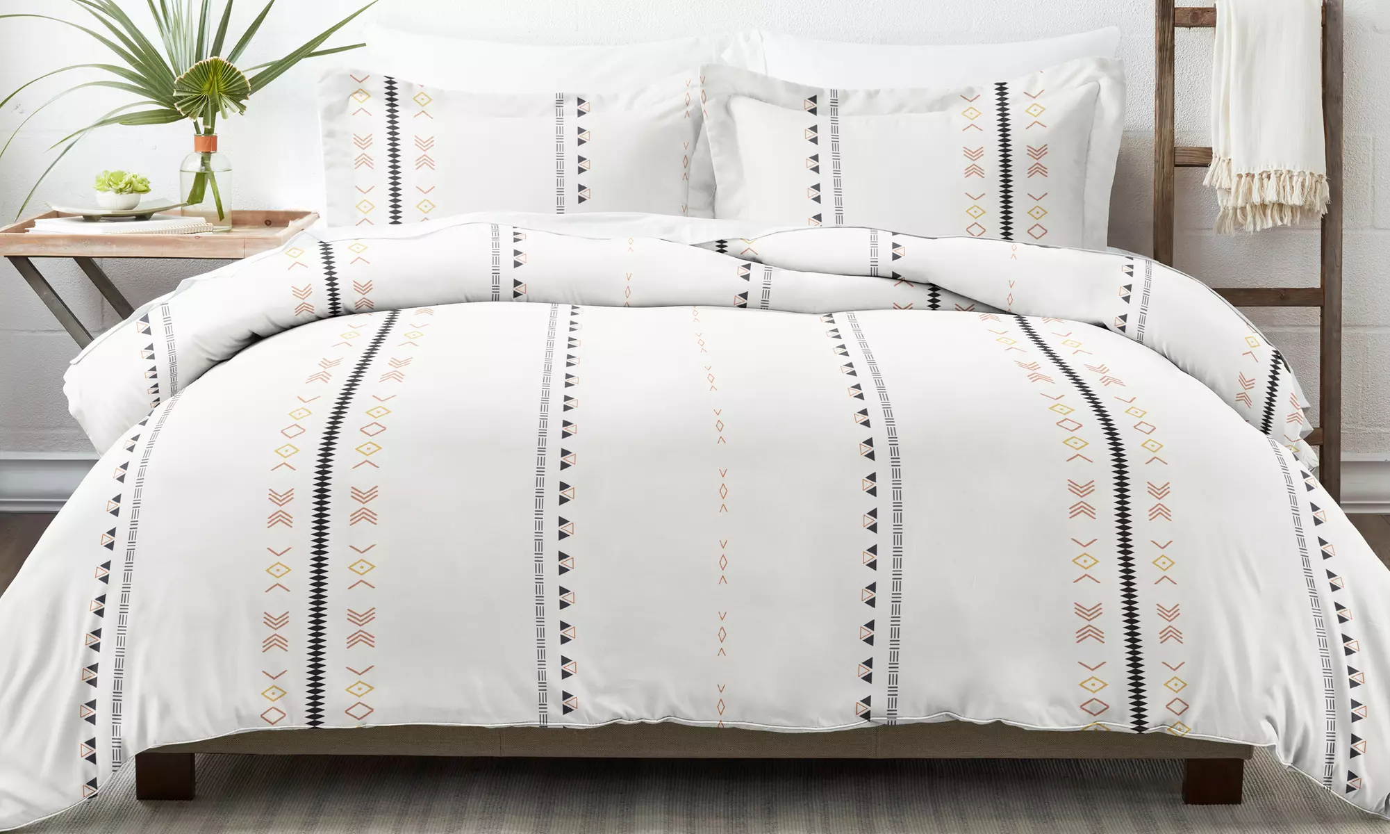Home Collection Premium Ultra Soft Natural Geo Lines 3-Piece Duvet Cover Set - Primary Image