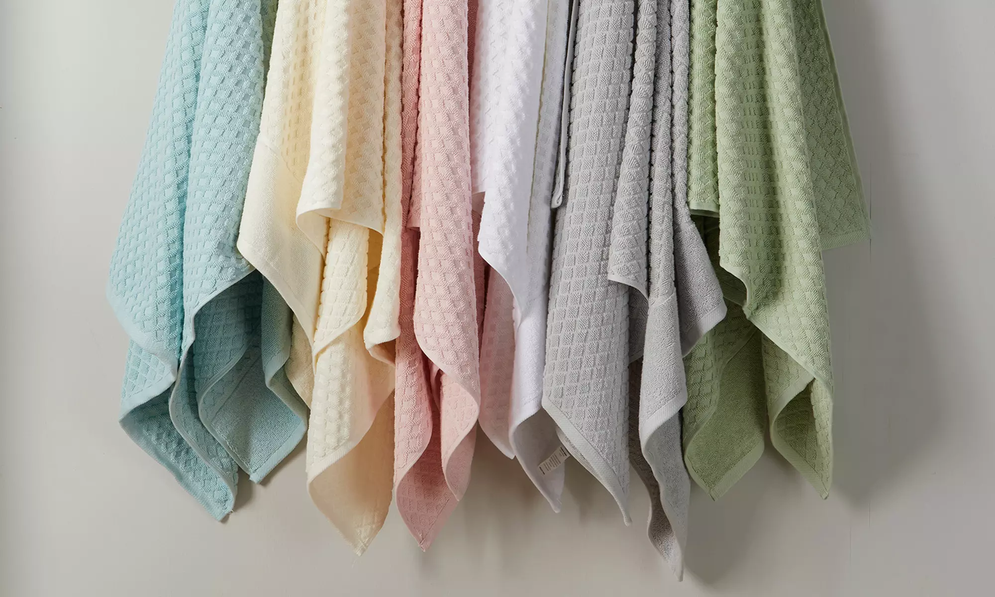 Ultra-Soft 100% Cotton Diamond Waffle Bath Towels
