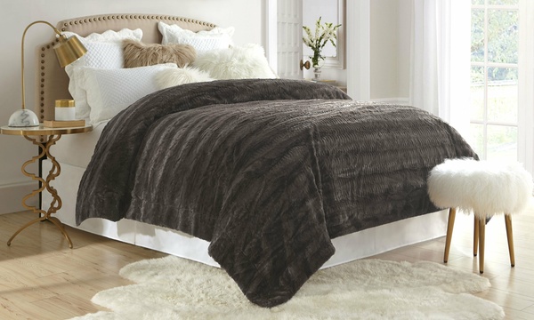 Twin size faux fur blanket hot sale