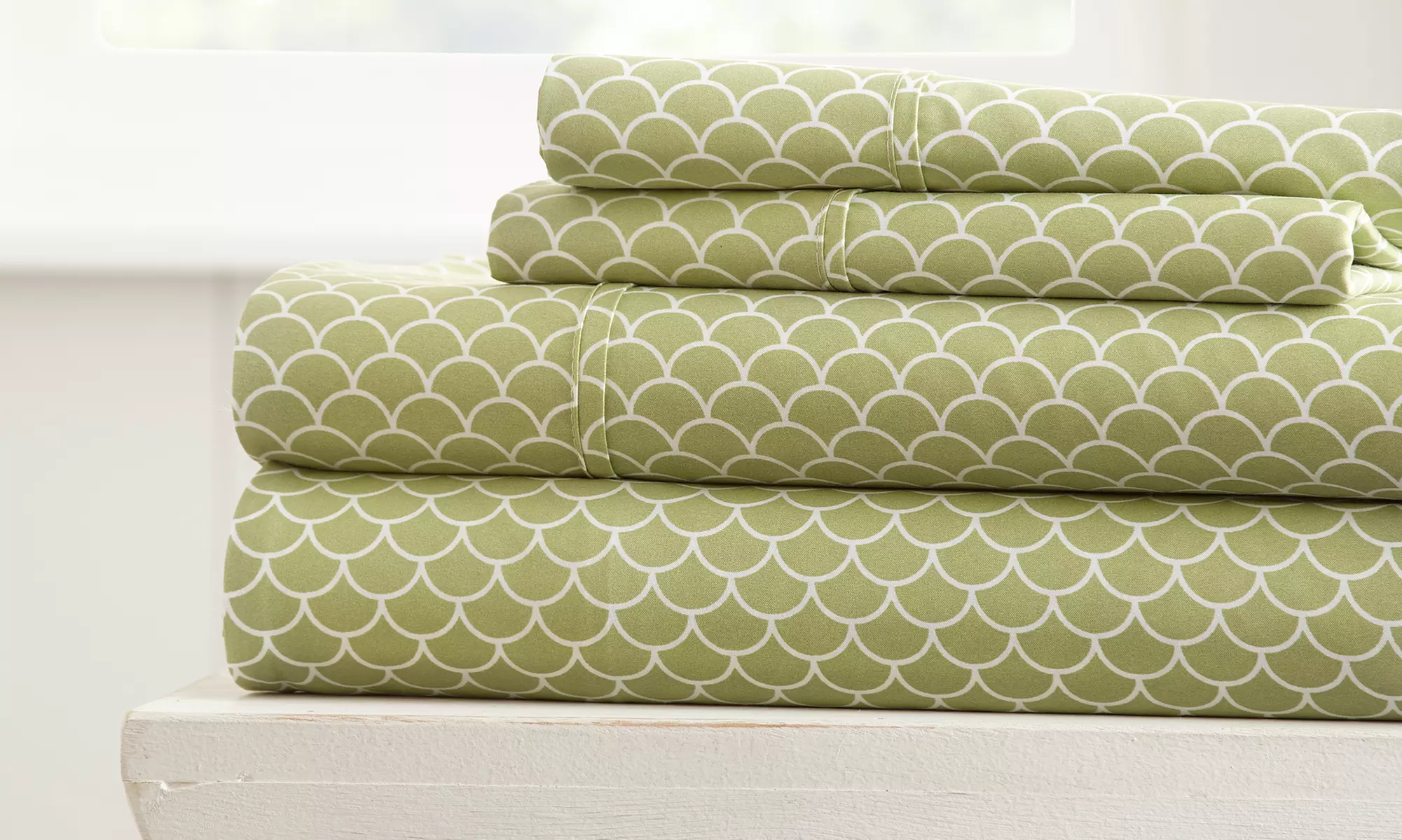 Merit Linens Premium Geometric Inspired Ultra Soft 4 Piece Bed Sheet Set