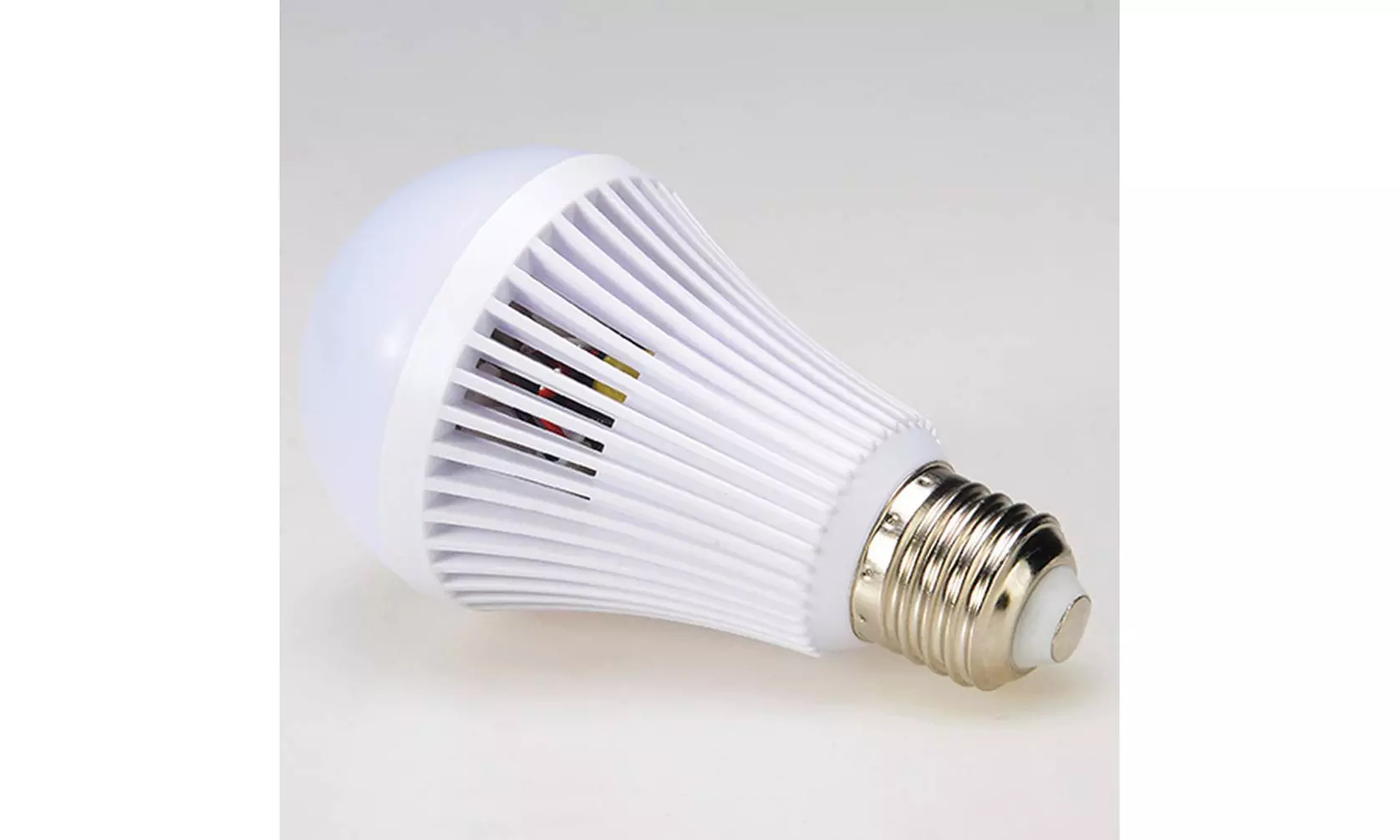 E27 Emergency LED Light Bulb Rechargeable Back Up Light Bulb 5W (Cool White)
