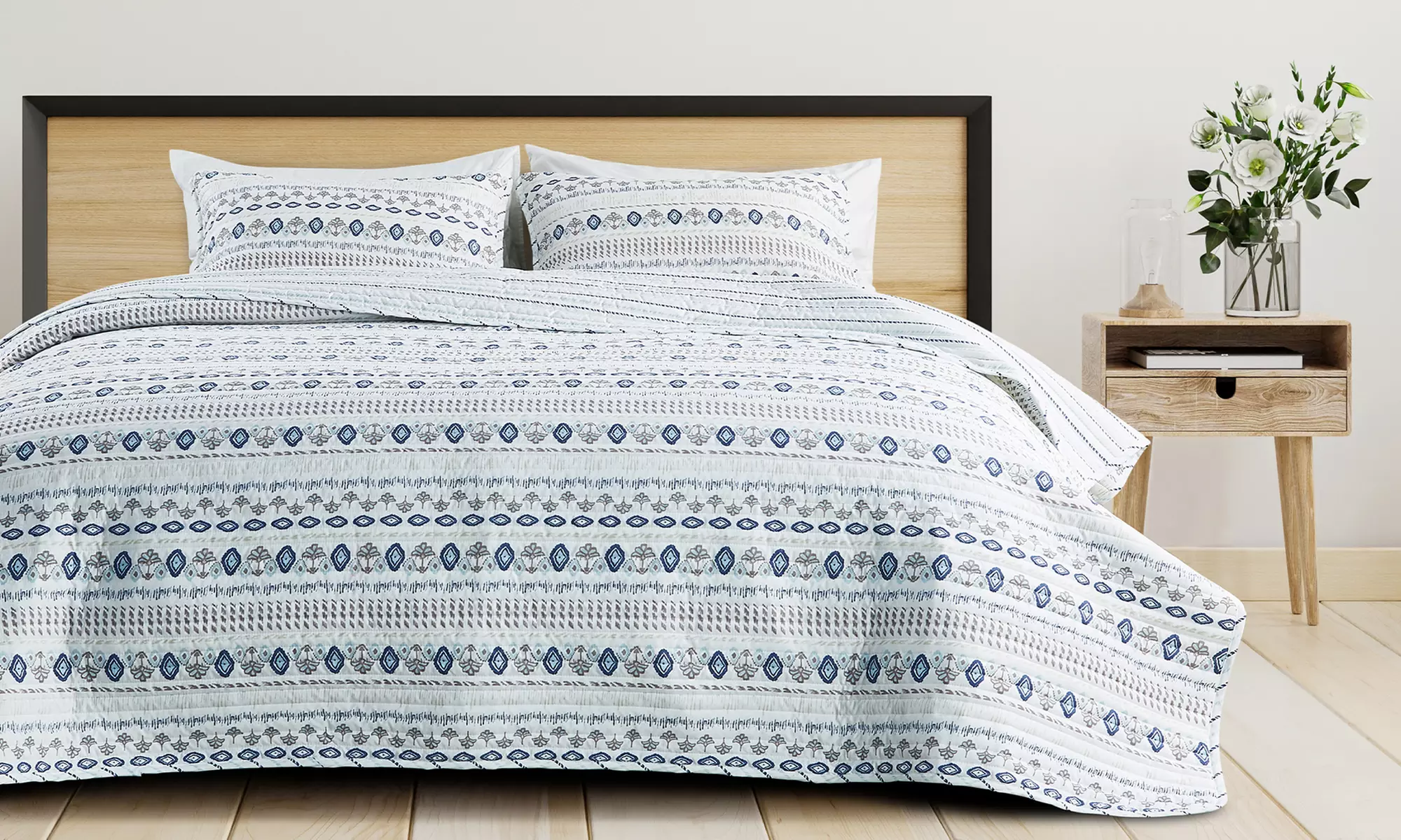 All Season Floral Printed Themed Quilt Set