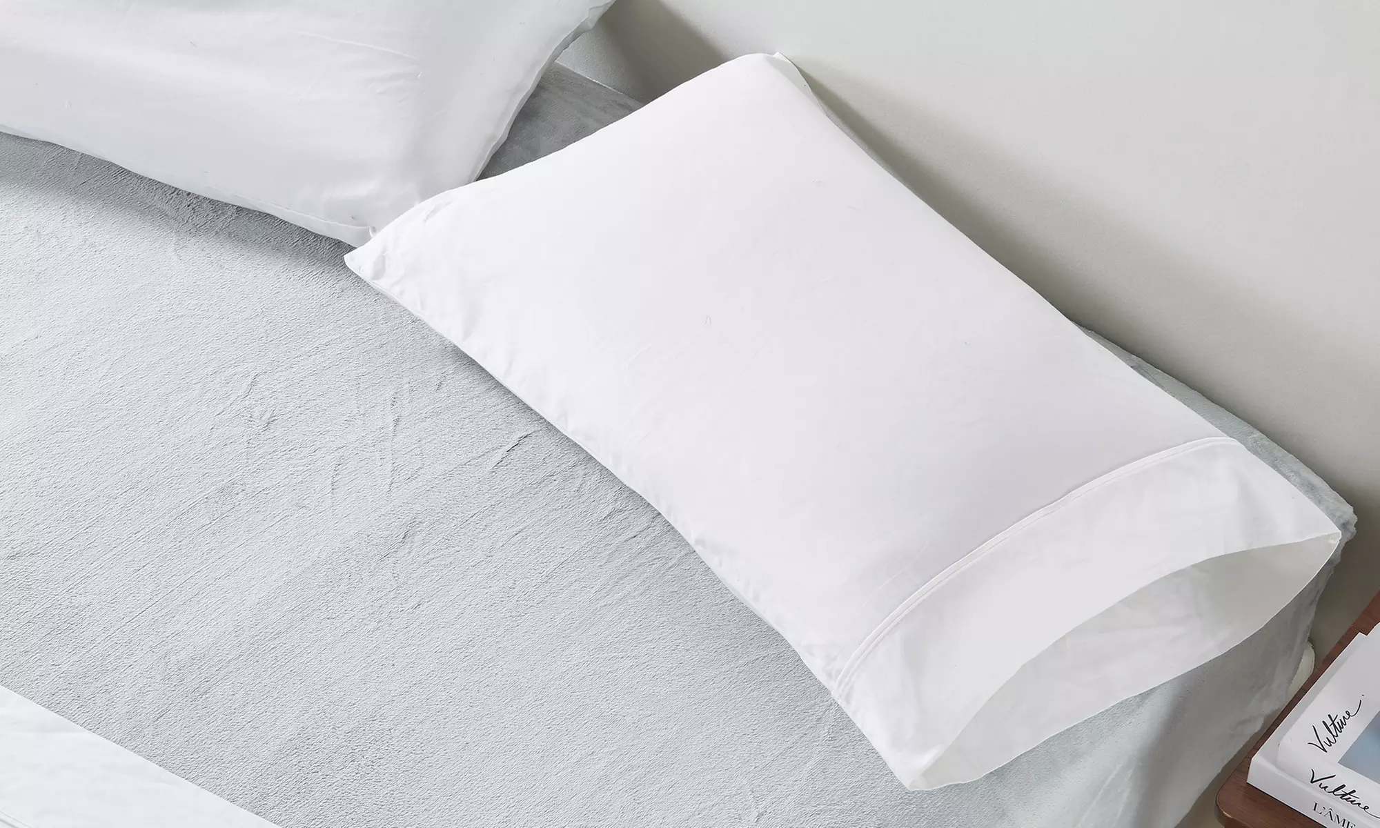 FreshFolds Ultra Soft Velvet Plush Fitted Sheet