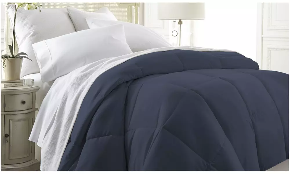 All Seasons Down Alternative Ultra Soft Solid Comforter in 6 Colors