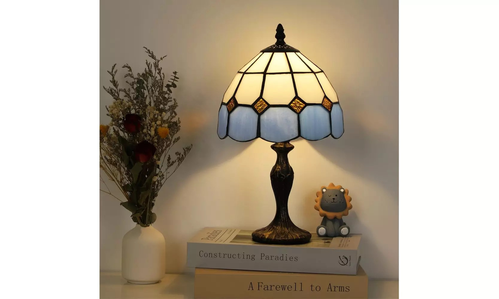 Creative table lamp Modern Bedside Light Fixtures for Bedroom Living Room