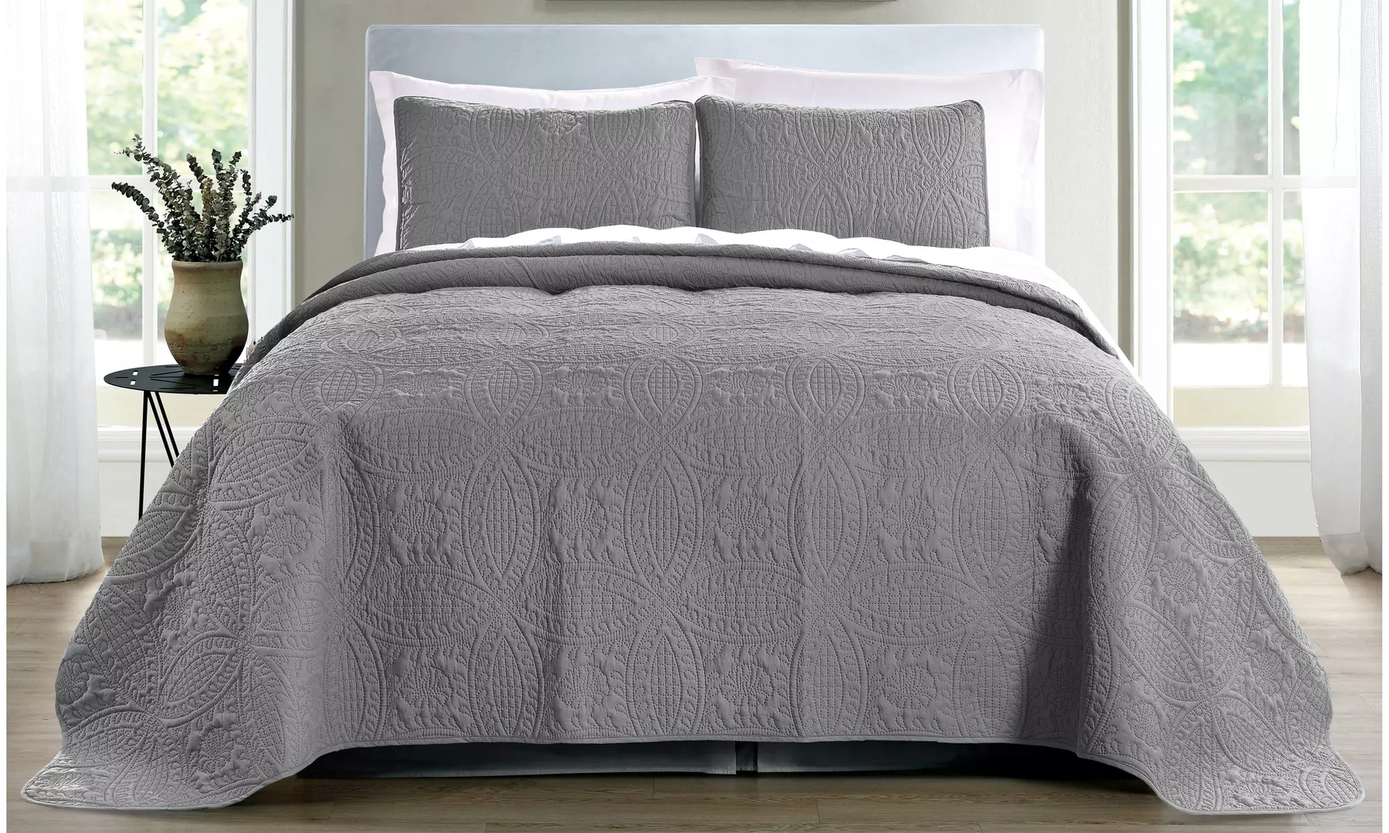 Reversible Oversized Bedspread Coverlet Quilt Set (2- or 3-Piece) - Primary Image
