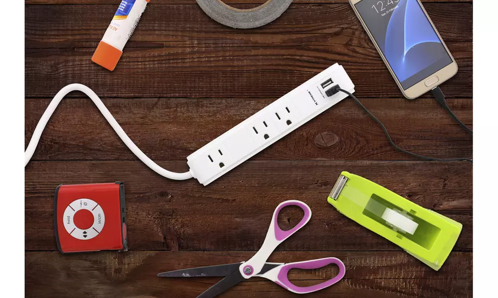Xtreme 3 Outlet Power Strip with Dual 2.4AMP USB Ports - Primary Image