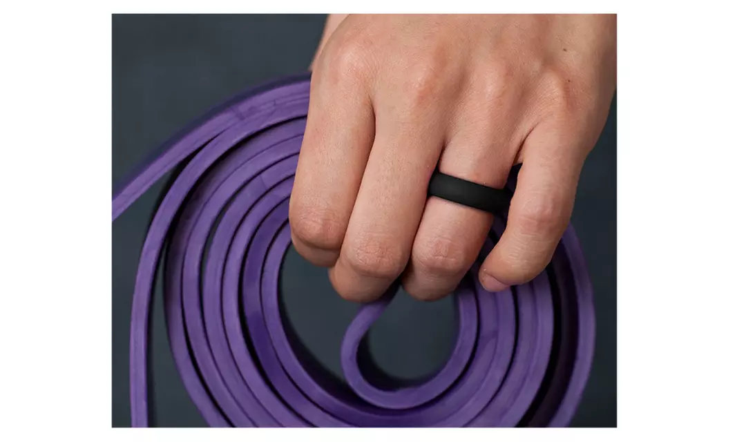 Men's 7 Pack Silicone Rubber Wedding Ring Band Set