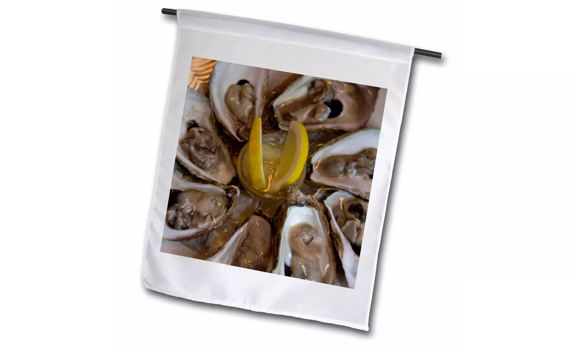  Garden Flag Prince Edward Island, Cuisine, Oysters on half shell-CN09 DBR0125  - Primary Image