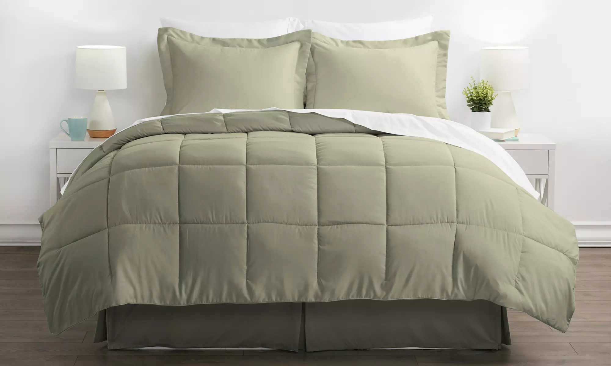 Merit Linens Premium Comforter set (8-Piece)