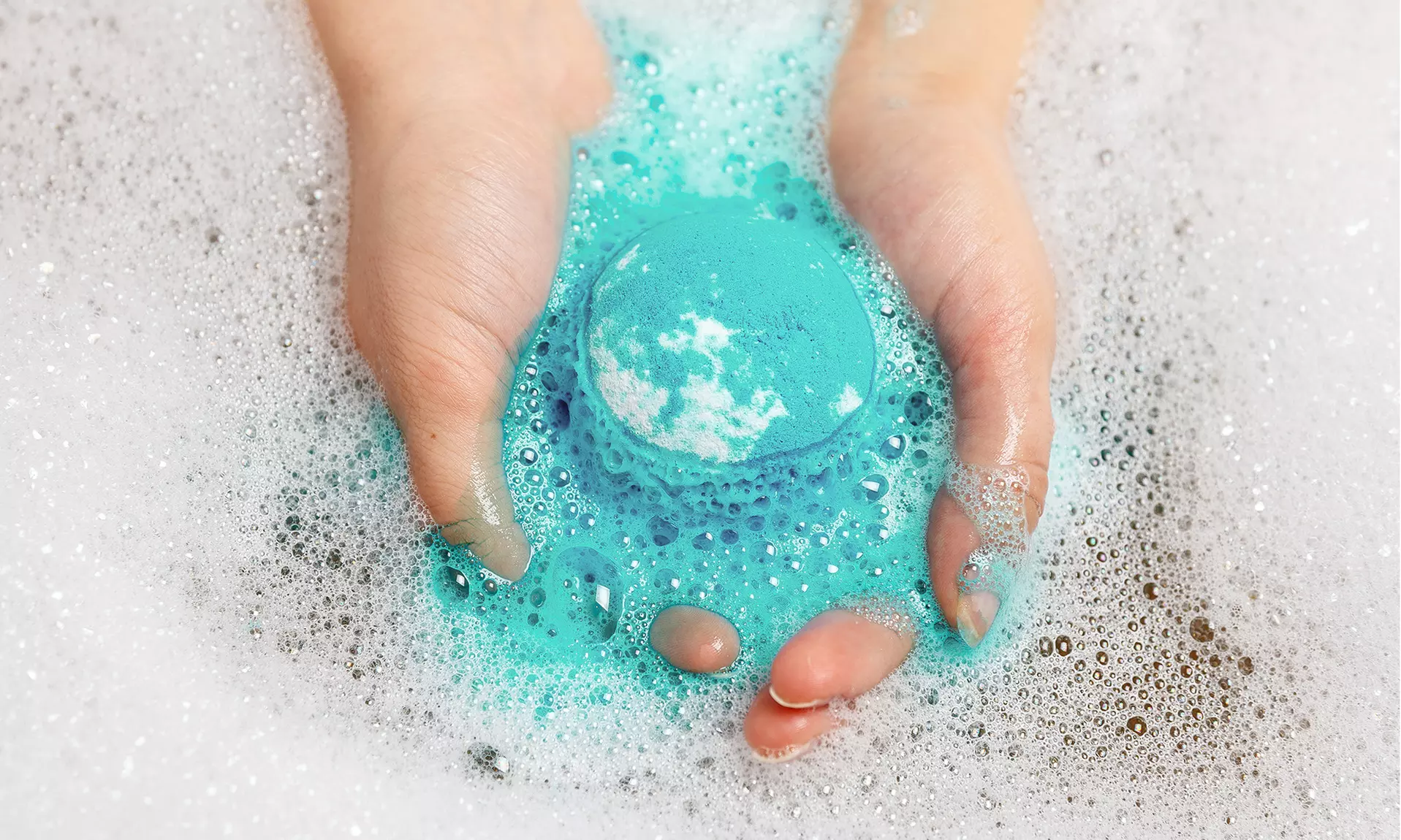 Luxurious Spa Aromatherapy Essential Oil Hydrating Bath Bombs - 6 Pack