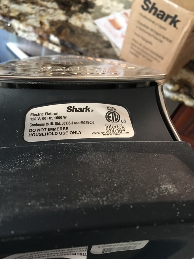 Shark electric outlet flatiron