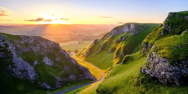 The Peak District Cheapest UK Staycation Ideas Vouchercloud